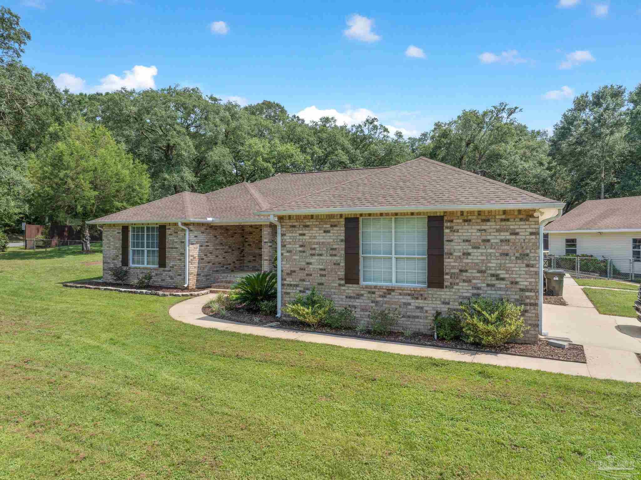 717 Tara Road Pensacola, FL 32534 - Photo 3 of 56 Gallery Image 3