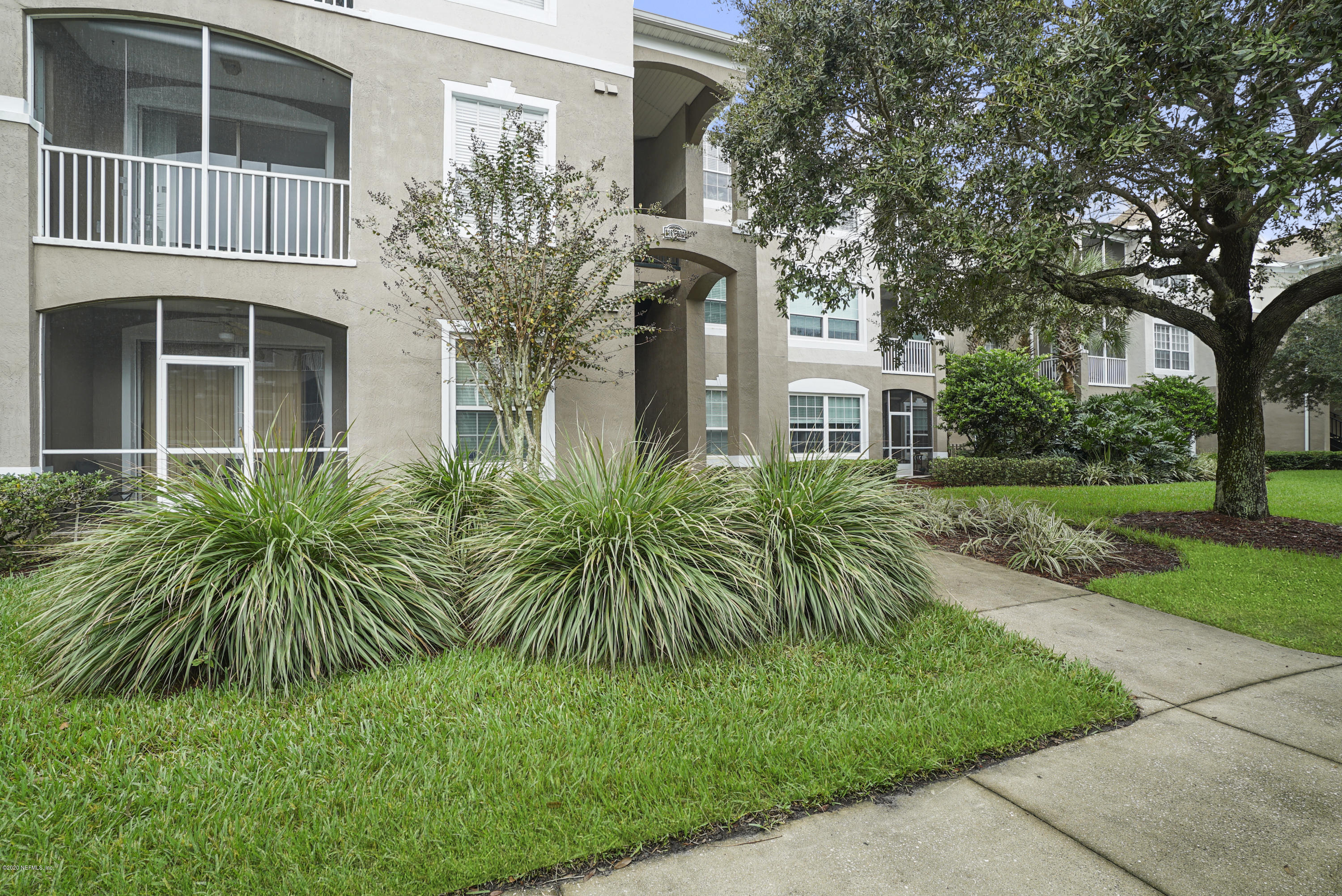10550 Baymeadows Road, Unit 821 Jacksonville, FL 32256 - Photo 1 of 31 2nd Fl Corner Unit w/ Screened Balcony