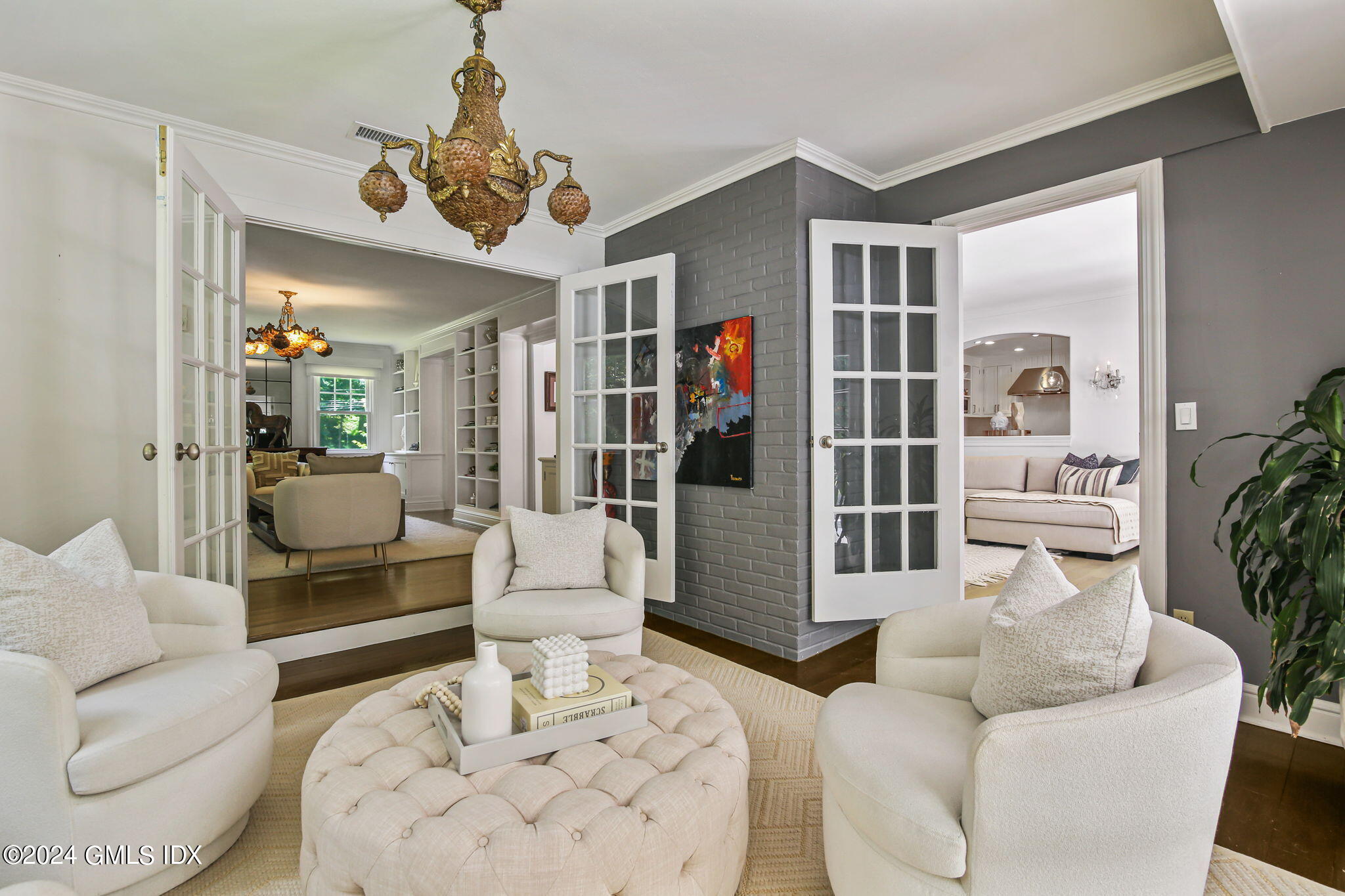 48 Glenville Road Greenwich, CT 06831 - Photo 12 of 62 11-web-or-mls-48-glenville-rd