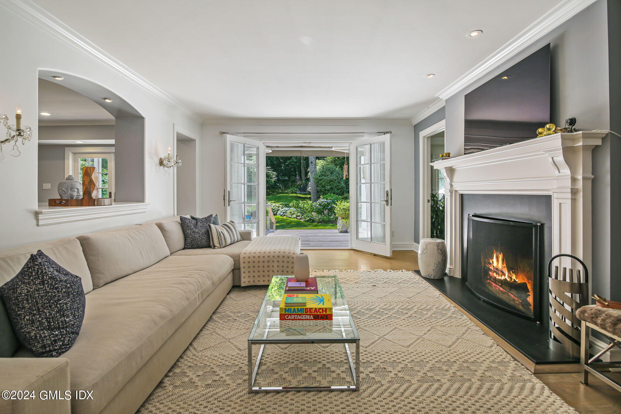 48 Glenville Road Greenwich, CT 06831 - Photo 14 of 62 15-web-or-mls-48-glenville-rd