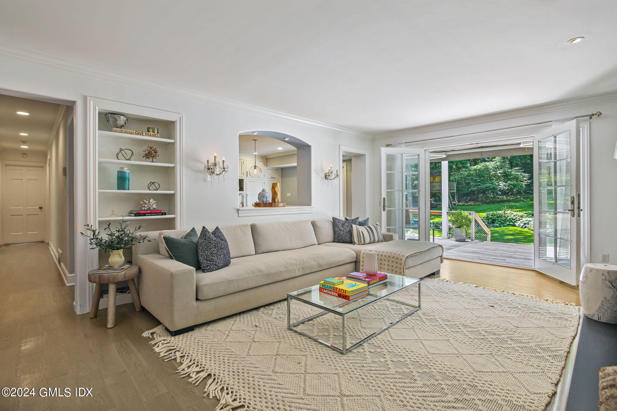 48 Glenville Road Greenwich, CT 06831 - Photo 15 of 62 16-web-or-mls-48-glenville-rd