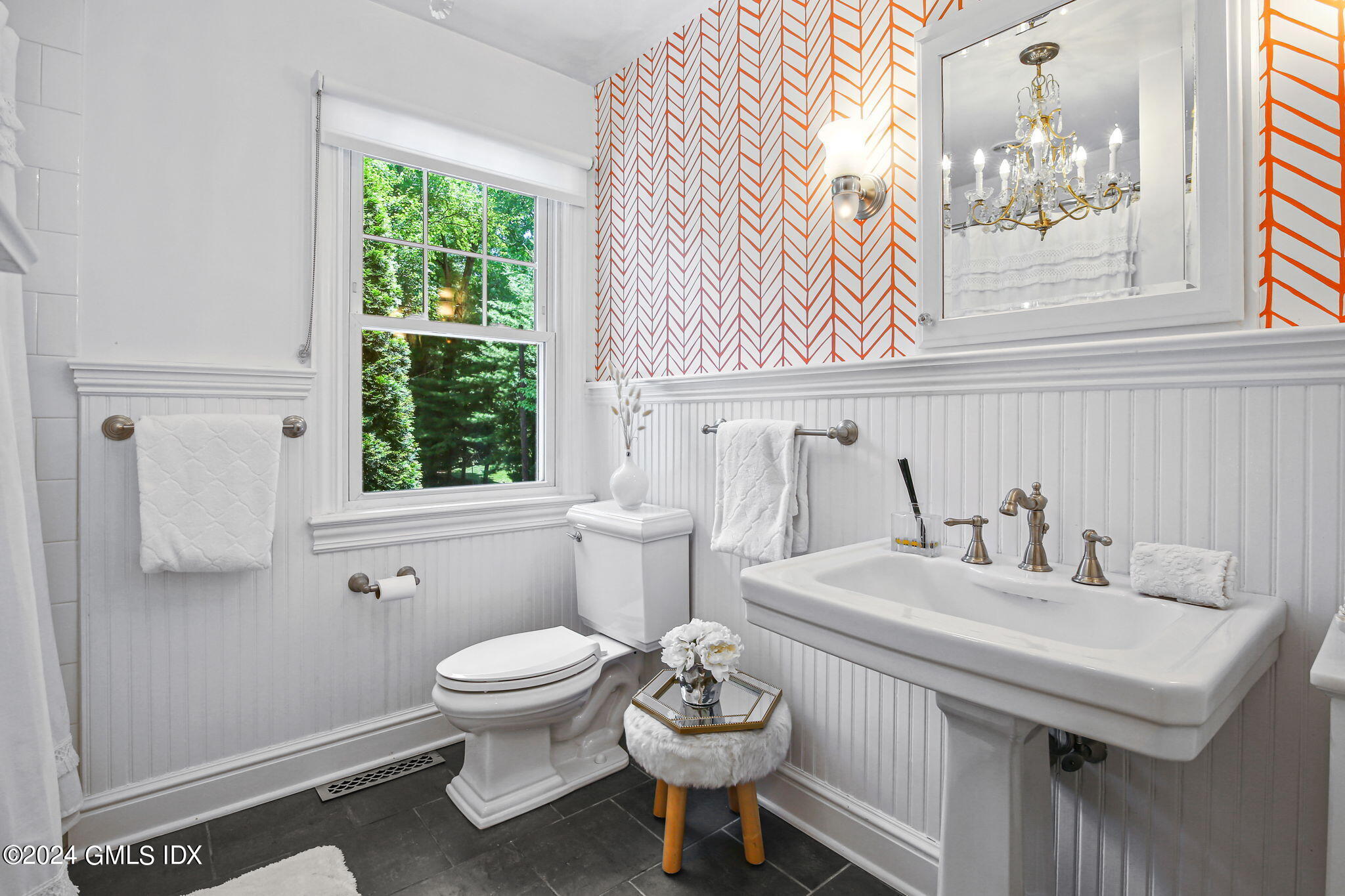 48 Glenville Road Greenwich, CT 06831 - Photo 27 of 62 25-web-or-mls-48-glenville-rd