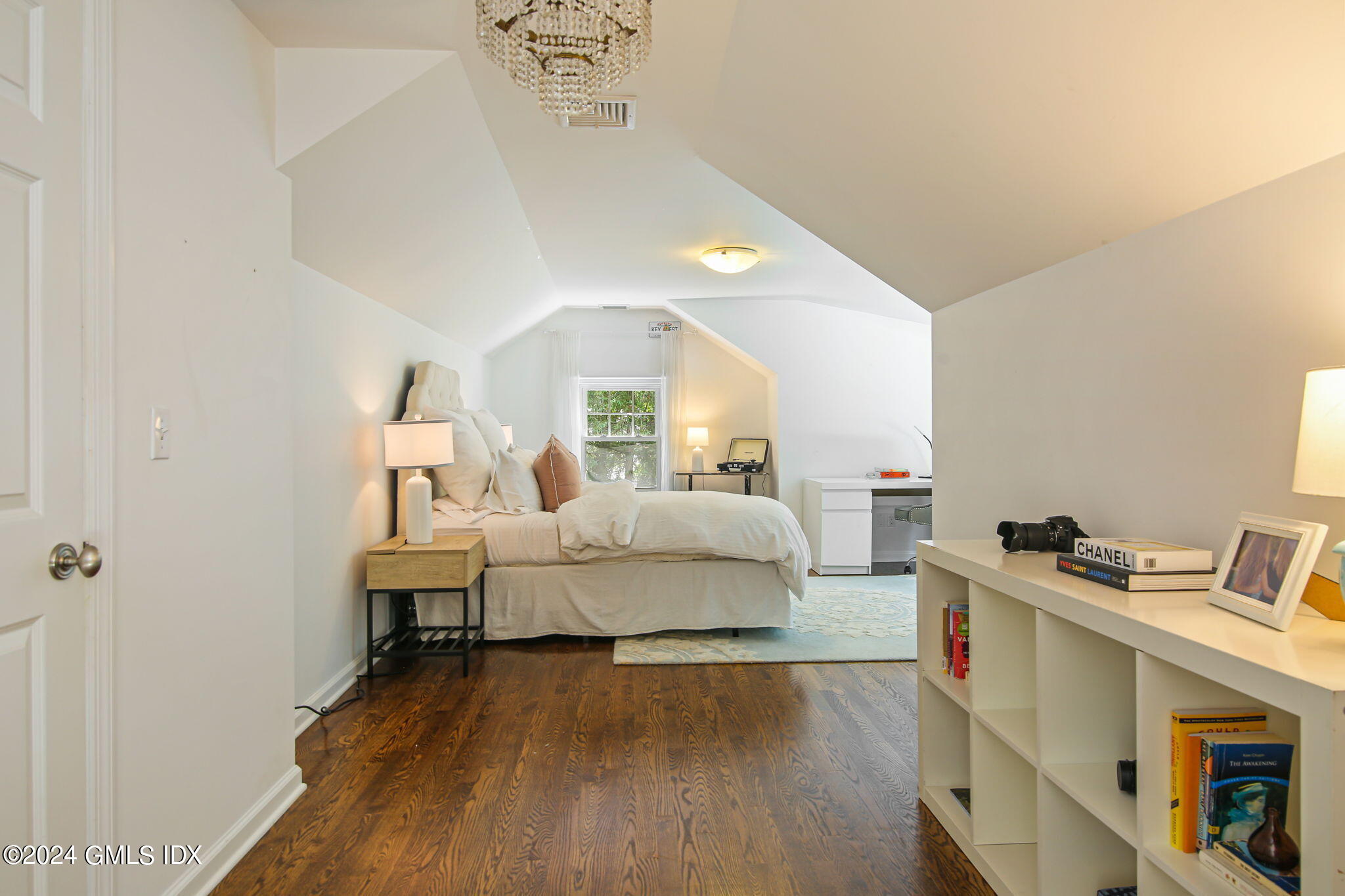 48 Glenville Road Greenwich, CT 06831 - Photo 33 of 62 38-web-or-mls-48-glenville-rd