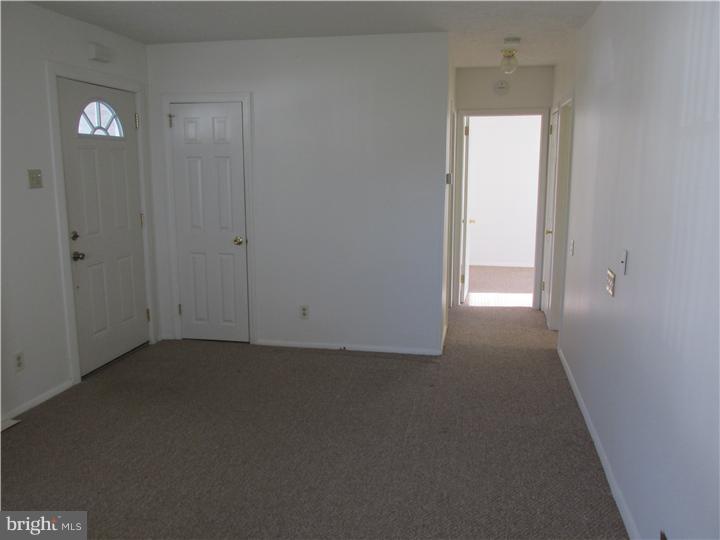 79 Churchill Road Cherry Hill, NJ 08034 - Photo 4 of 9 Living Room