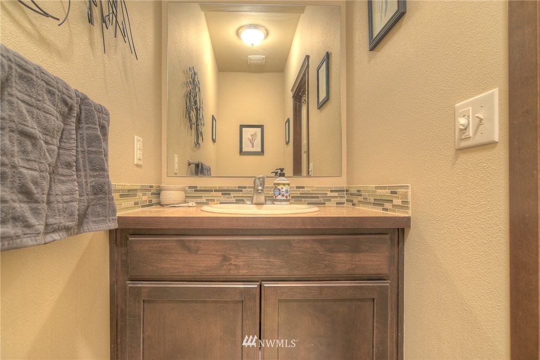 4752 Rochelle Street Southeast Lacey, WA 98503 - Photo 11 of 20 Gallery Image 11