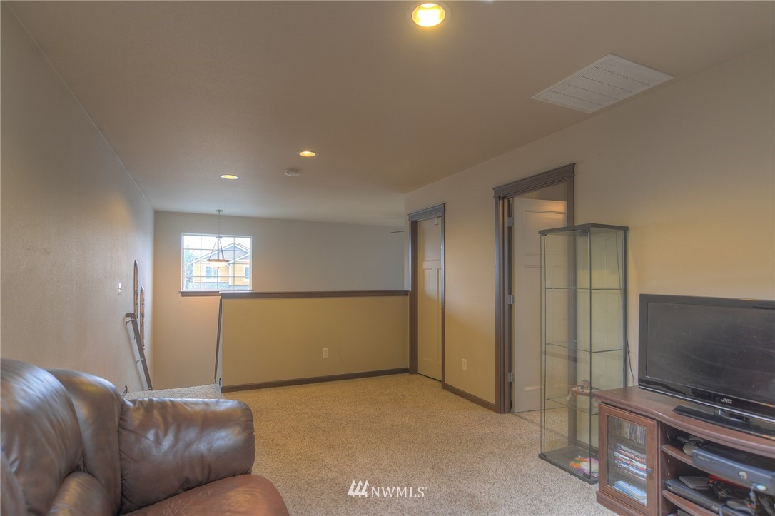 4752 Rochelle Street Southeast Lacey, WA 98503 - Photo 17 of 20 Gallery Image 17