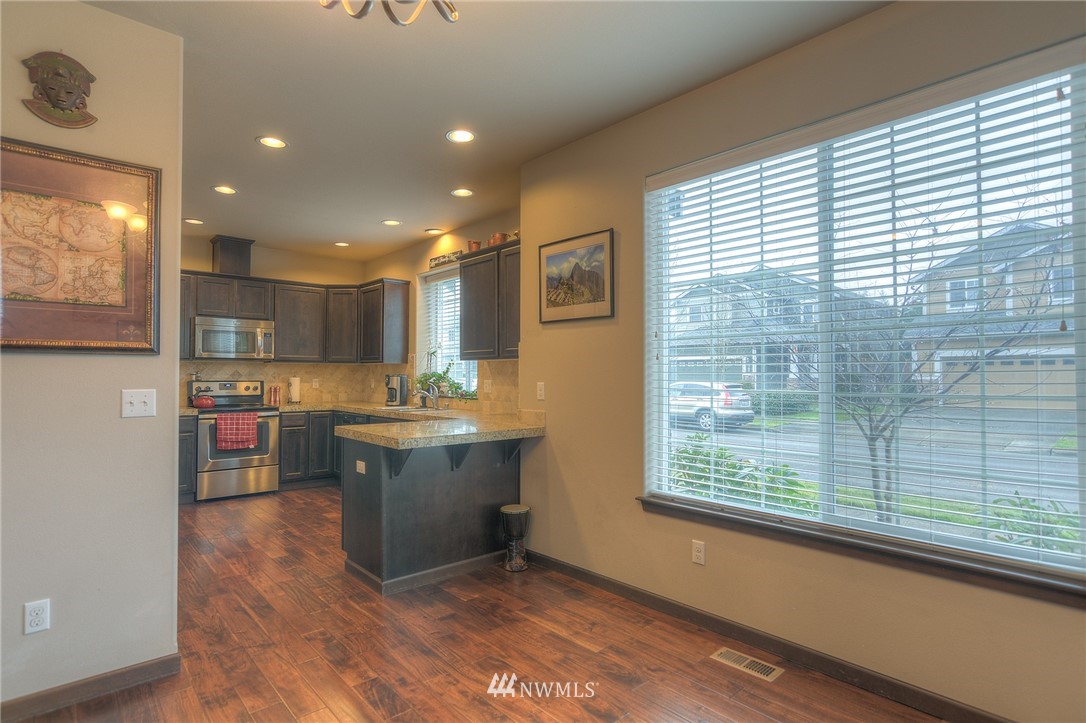 4752 Rochelle Street Southeast Lacey, WA 98503 - Photo 6 of 20 Gallery Image 6
