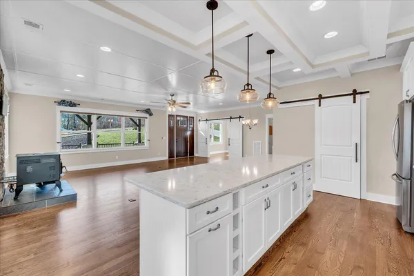 $649,000 | 234 Lookout View Drive, Jasper, TN 37347