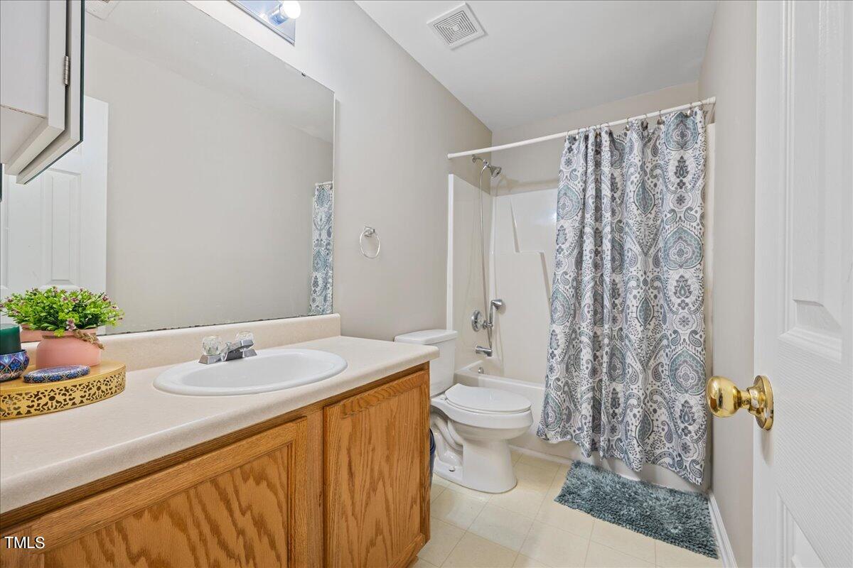 3924 Tyler Bluff Lane Raleigh, NC 27616 - Photo 23 of 32 39-2A1A4346