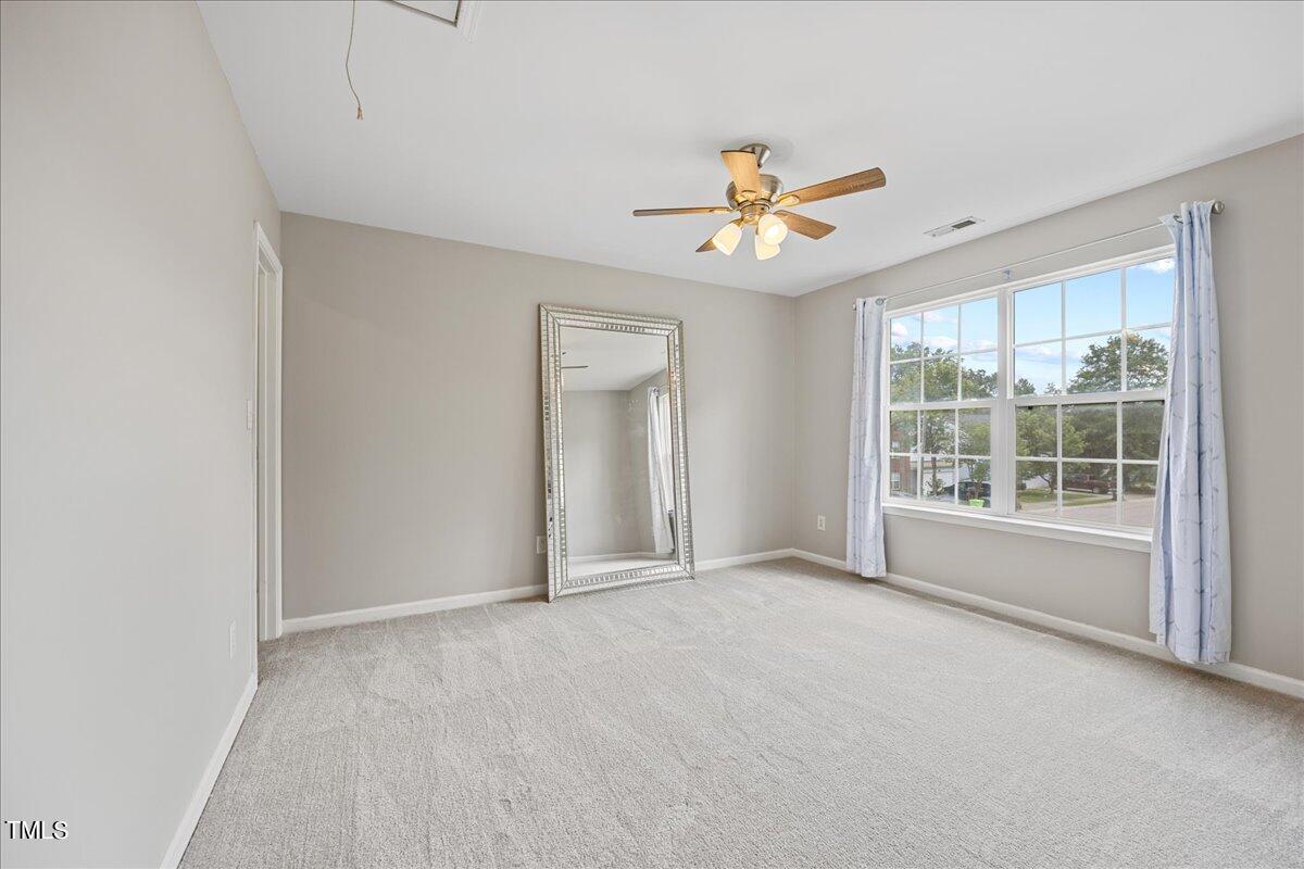 3924 Tyler Bluff Lane Raleigh, NC 27616 - Photo 8 of 32 42-2A1A4364