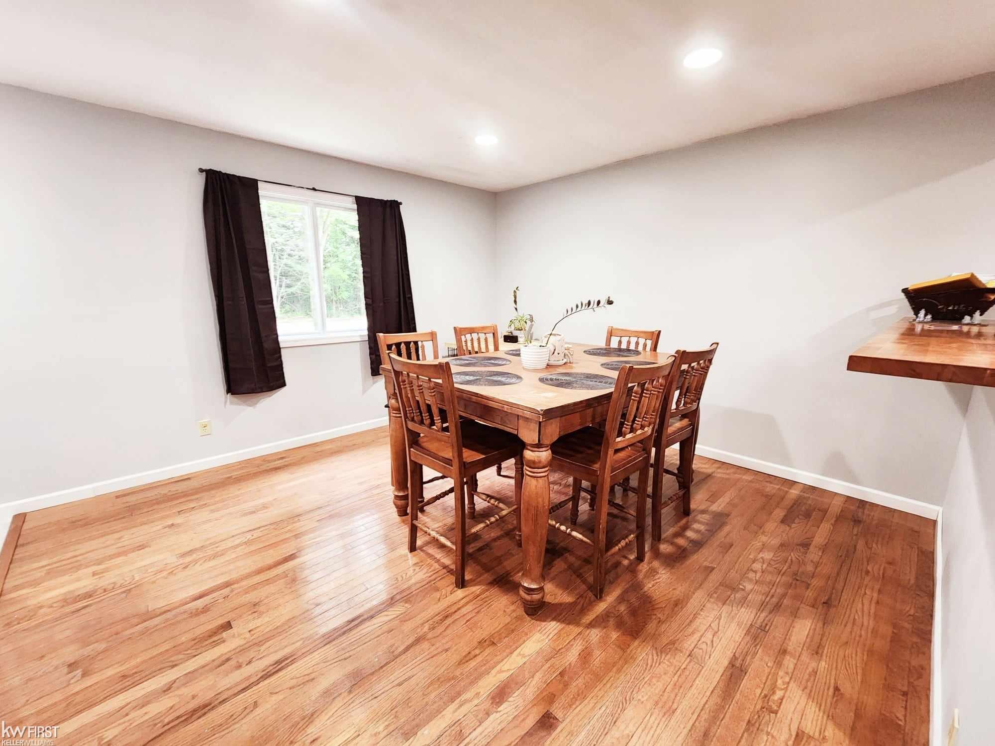 2103 Underwood Road Caro, MI 48723 - Photo 7 of 26 50115548-6.JPG
