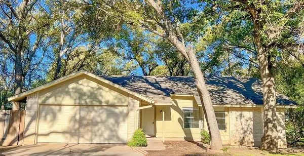 $2,400 | 12210 Waxwing Circle, Austin, TX 78750