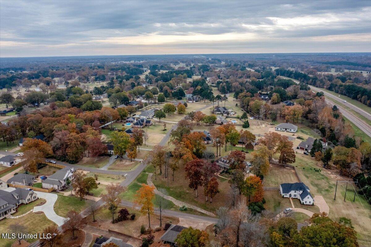 1296 Country Club Road Senatobia, MS 38668 - Photo 11 of 38 04-aerial
