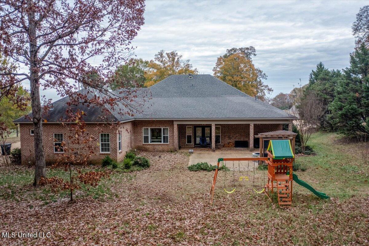 1296 Country Club Road Senatobia, MS 38668 - Photo 15 of 38 07-Aerial back