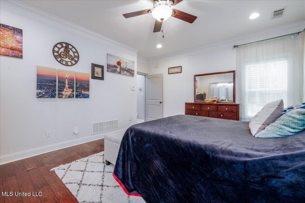 1296 Country Club Road Senatobia, MS 38668 - Photo 26 of 38 24-Primary Bedroom