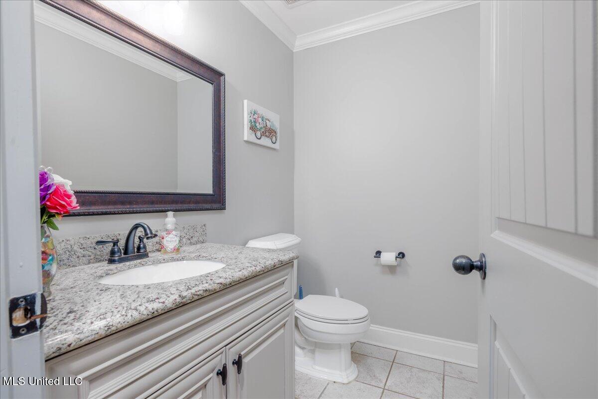 1296 Country Club Road Senatobia, MS 38668 - Photo 29 of 38 22-Main Bath