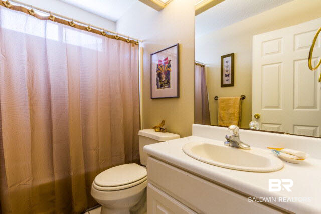30330 Ono N Loop West Orange Beach, AL 36561 - Photo 15 of 24 Guest Bathroom