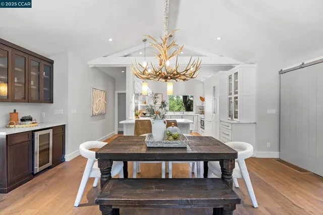 $1,829,000 | 10 Albo Court, Orinda, CA 94563