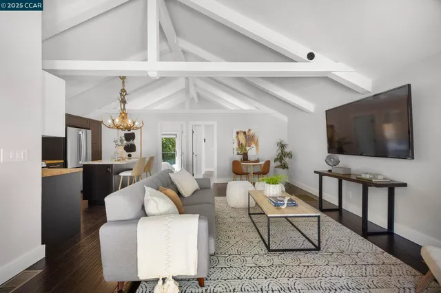 $1,829,000 | 10 Albo Court, Orinda, CA 94563