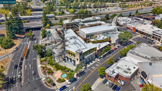 $1,829,000 | 10 Albo Court, Orinda, CA 94563