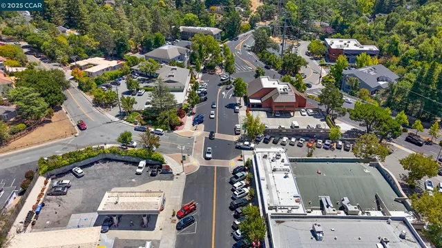 $1,829,000 | 10 Albo Court, Orinda, CA 94563