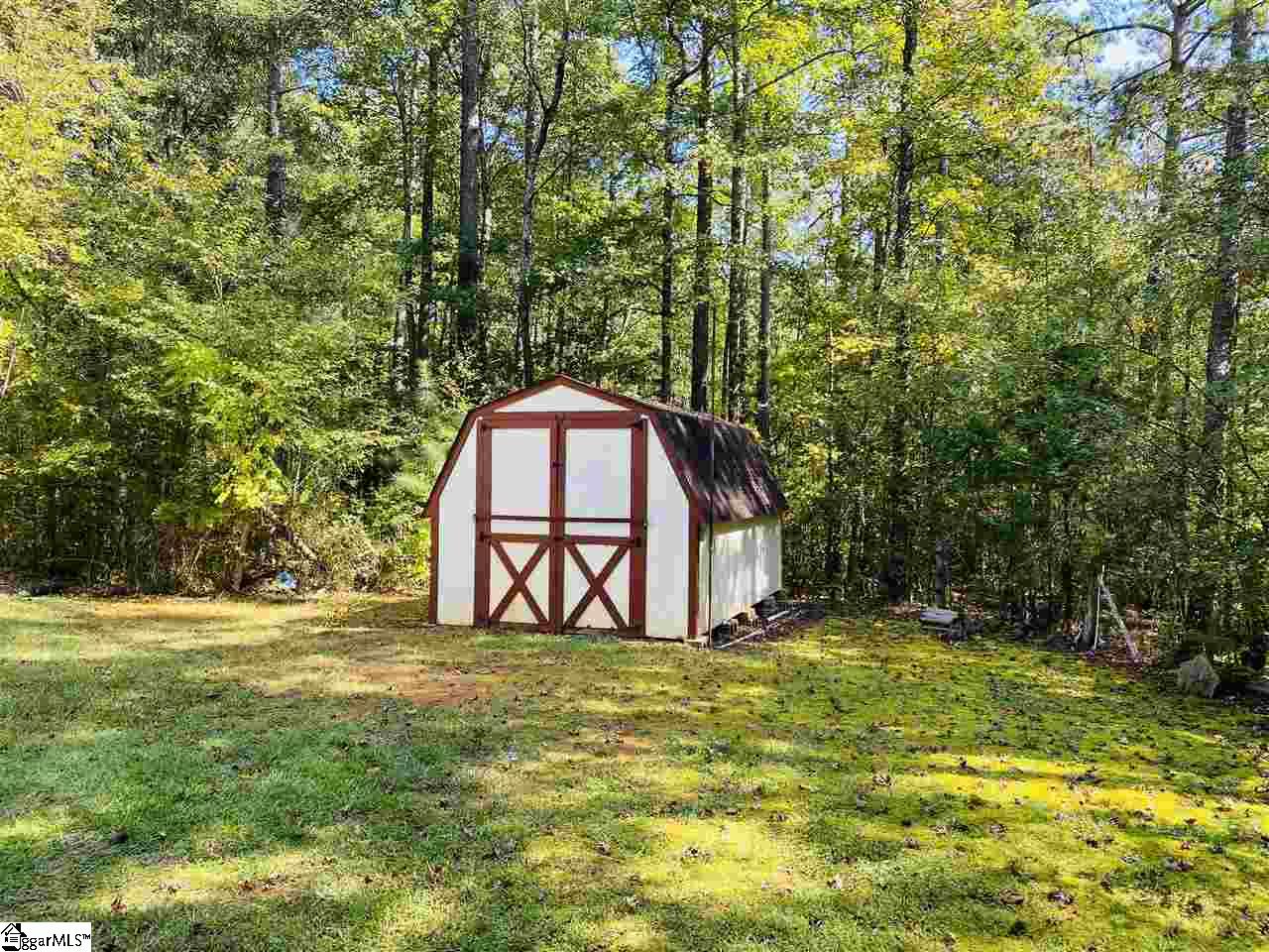 35 Lakeview Road Fountain Inn, SC 29644 - Photo 17 of 21