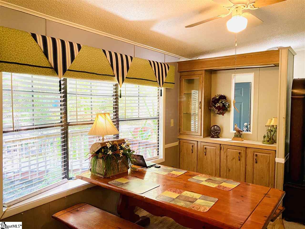 35 Lakeview Road Fountain Inn, SC 29644 - Photo 4 of 21