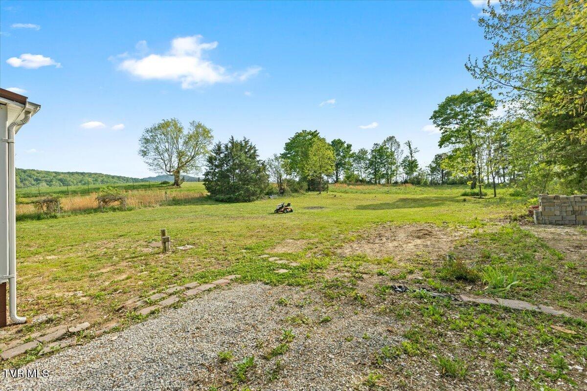 480 Russell Hill Road Speedwell, TN 37870 - Photo 28 of 37 09-128A5607