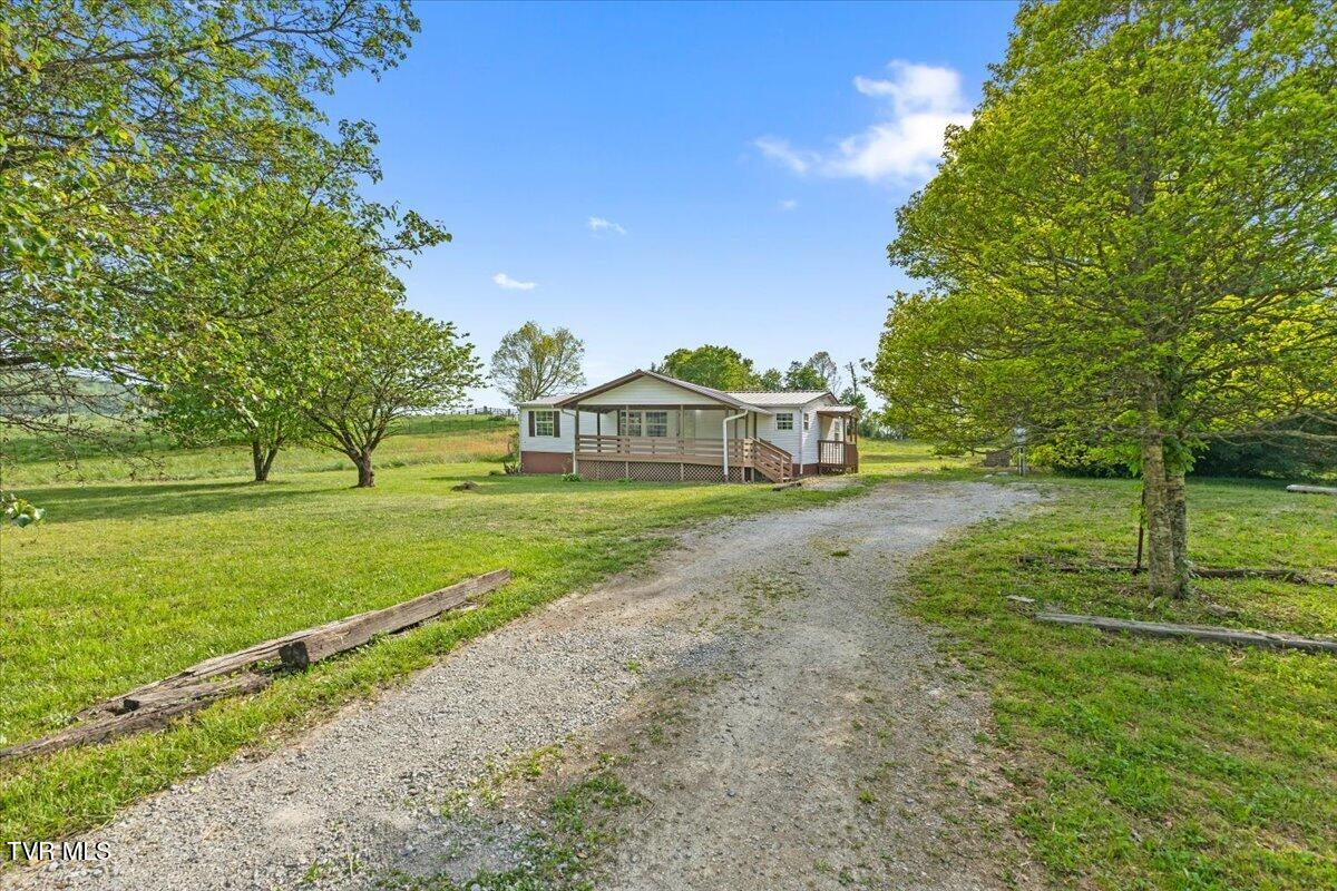 480 Russell Hill Road Speedwell, TN 37870 - Photo 29 of 37 08-128A5604