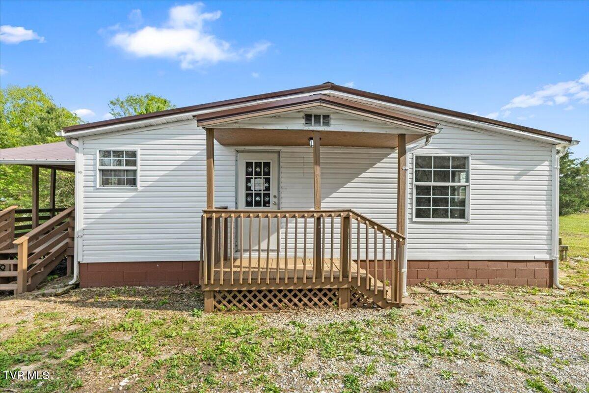 480 Russell Hill Road Speedwell, TN 37870 - Photo 3 of 37 11-128A5613