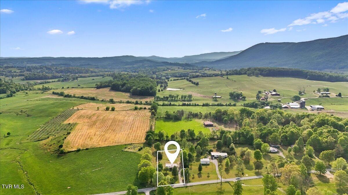 480 Russell Hill Road Speedwell, TN 37870 - Photo 34 of 37 37-DJI_20260424171245_0460_D
