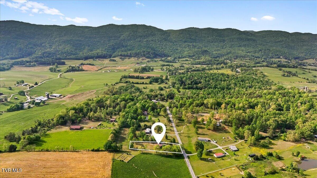 480 Russell Hill Road Speedwell, TN 37870 - Photo 36 of 37 35-DJI_20260424171401_0463_D