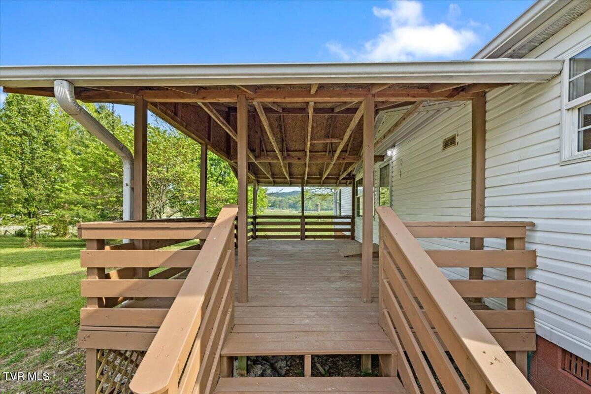 480 Russell Hill Road Speedwell, TN 37870 - Photo 5 of 37 12-128A5616