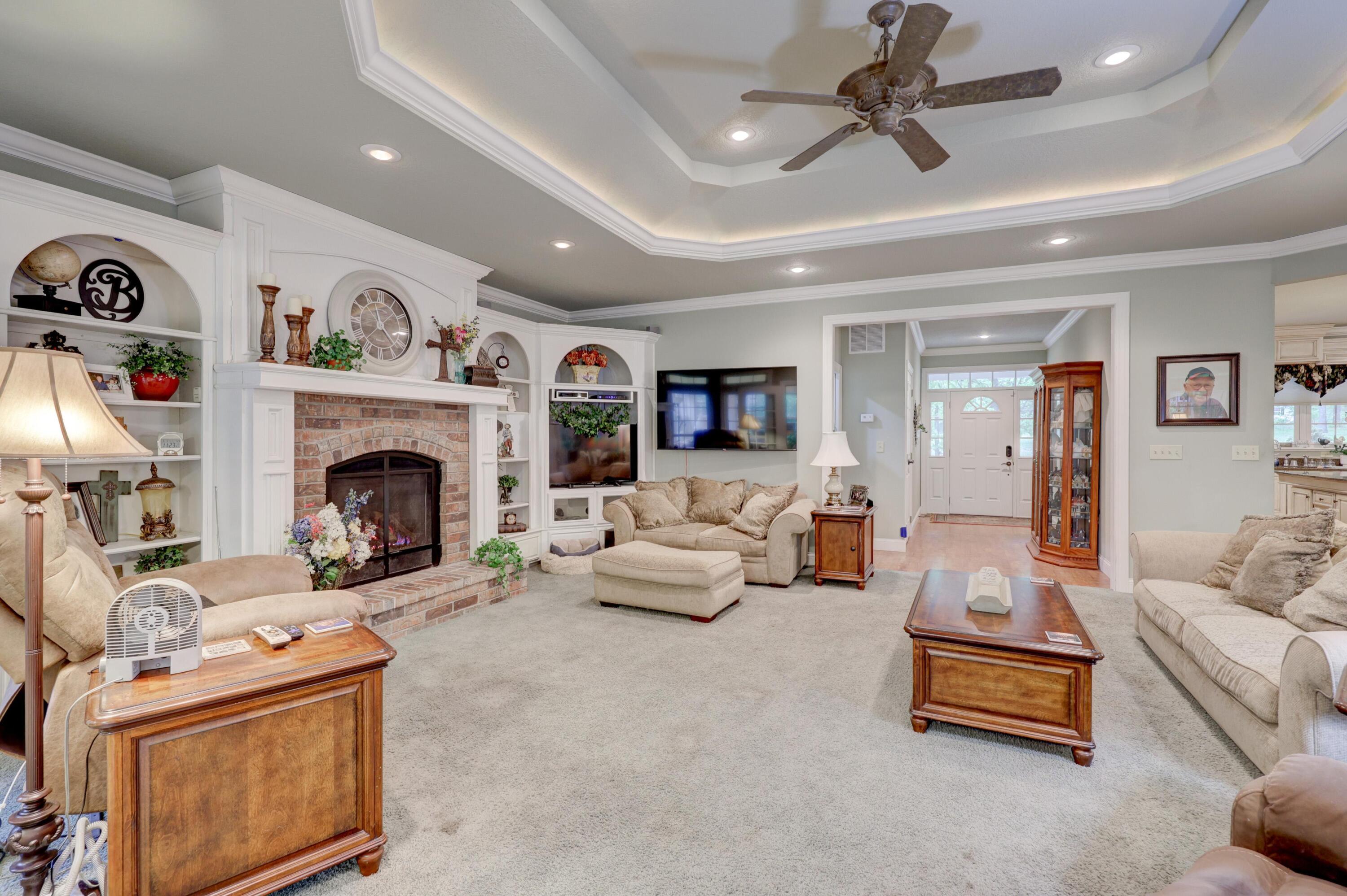 1111 Peterson Road Neosho, MO 64850 - Photo 16 of 54 016