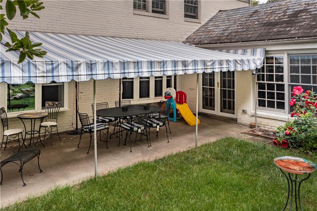 709 Pinetree Road Pittsburgh, PA 15243 - Photo 11 of 25 Gallery Image 11