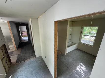 $170,000 | 406 North Webb Street, Selma, NC 27576