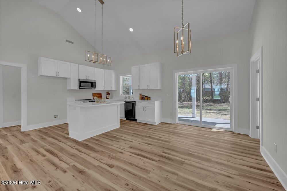 280 Charlestown Road Boiling Spring Lakes, NC 28461 - Photo 7 of 30 Dining Room- Kitchen