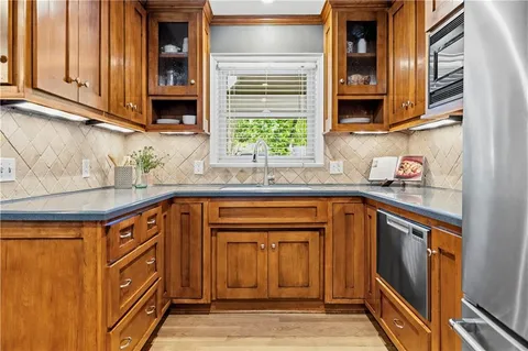 $650,000 | 7117 Cedar Street, Prairie Village, KS 66208