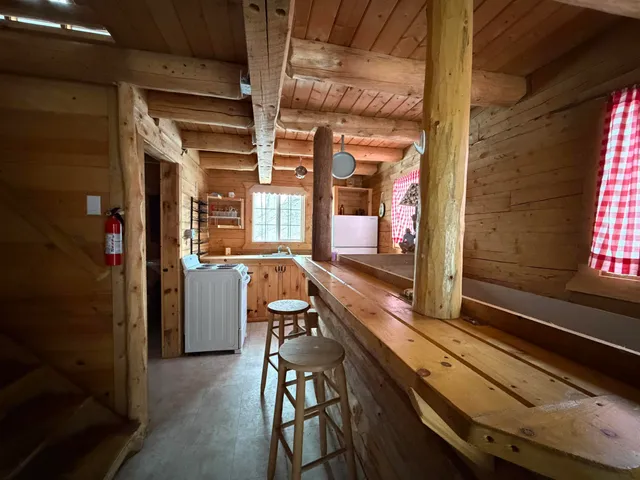 $2,950 | 14 Car Mar Lane, Salem, NH 03079