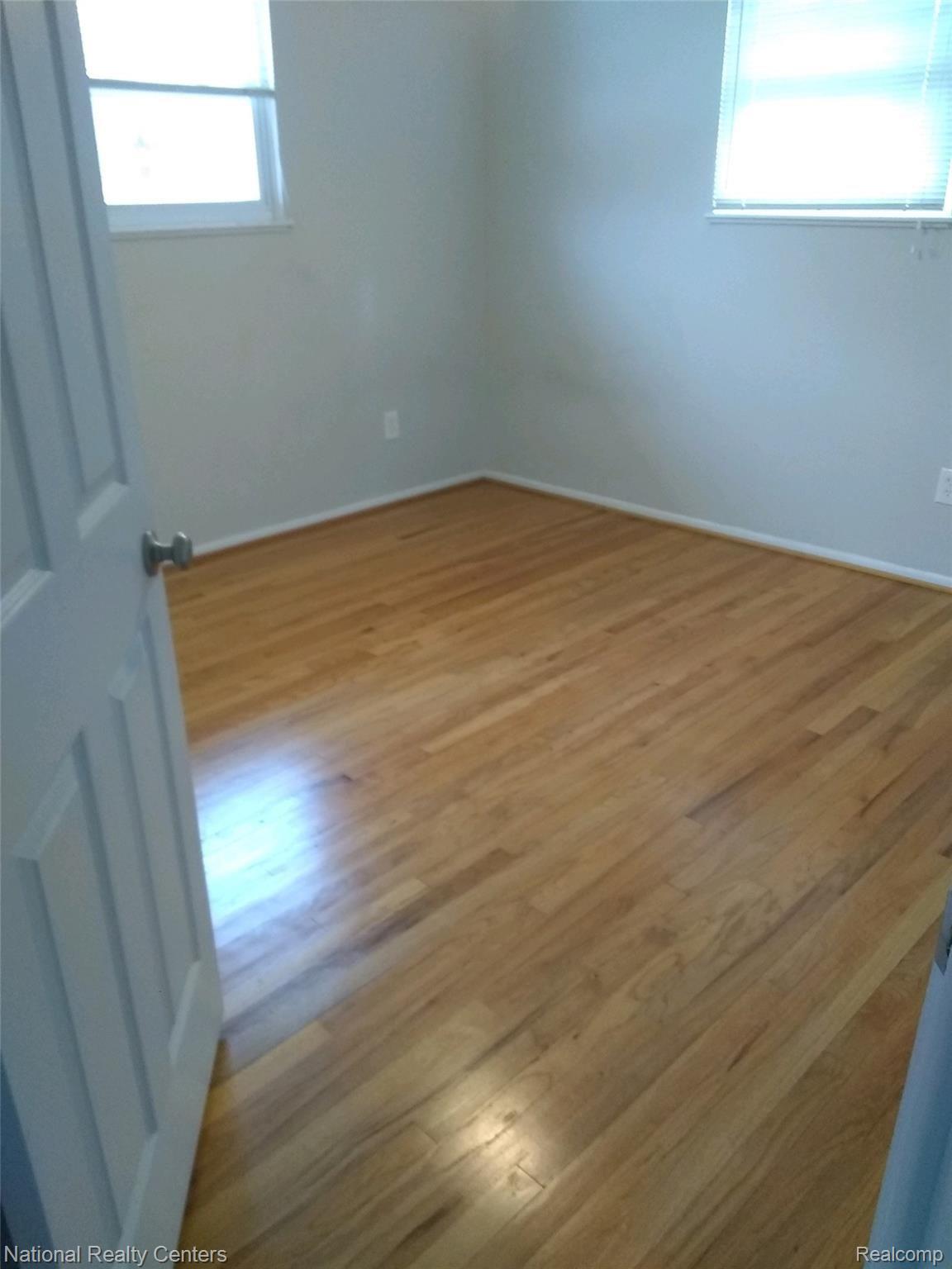 29700 Curtis Road Livonia, MI 48152 - Photo 12 of 18 Curtis bed 2.jpg