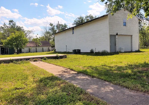 $25,500 | 288 East Illinois Avenue, Shawneetown, IL 62984