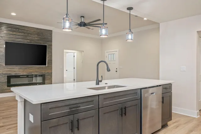 $309,999 | 116 North Savage Street, Crestview, FL 32536