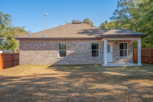 $309,999 | 116 North Savage Street, Crestview, FL 32536