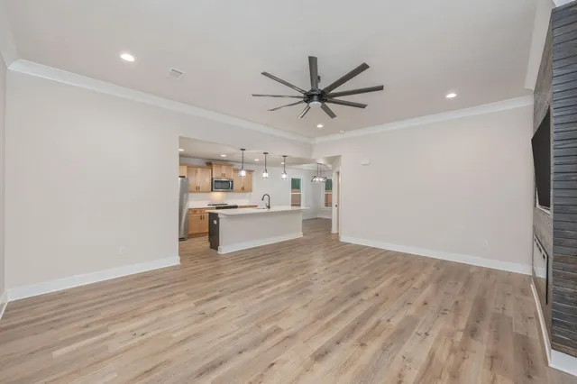 $309,999 | 116 North Savage Street, Crestview, FL 32536