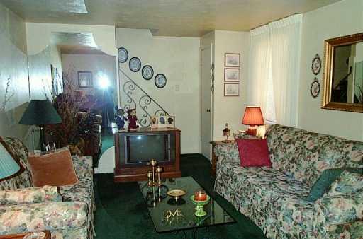 223 Ridge Pittsburgh, PA 15221 - Photo 3 of 8