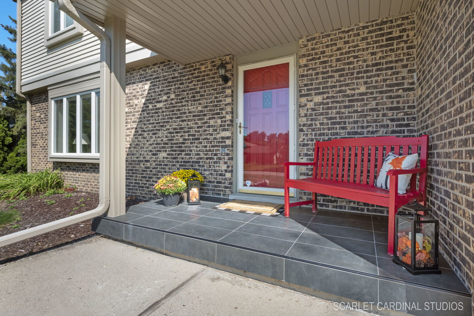 29W206 Wagner Road Naperville, IL 60564 - Photo 2 of 27 a view of outdoor space with seating