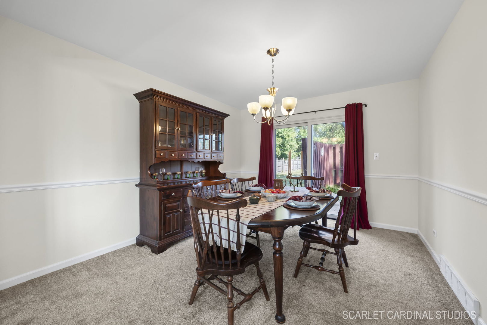 29W206 Wagner Road Naperville, IL 60564 - Photo 6 of 27 a view of a dining room with furniture and chandelier