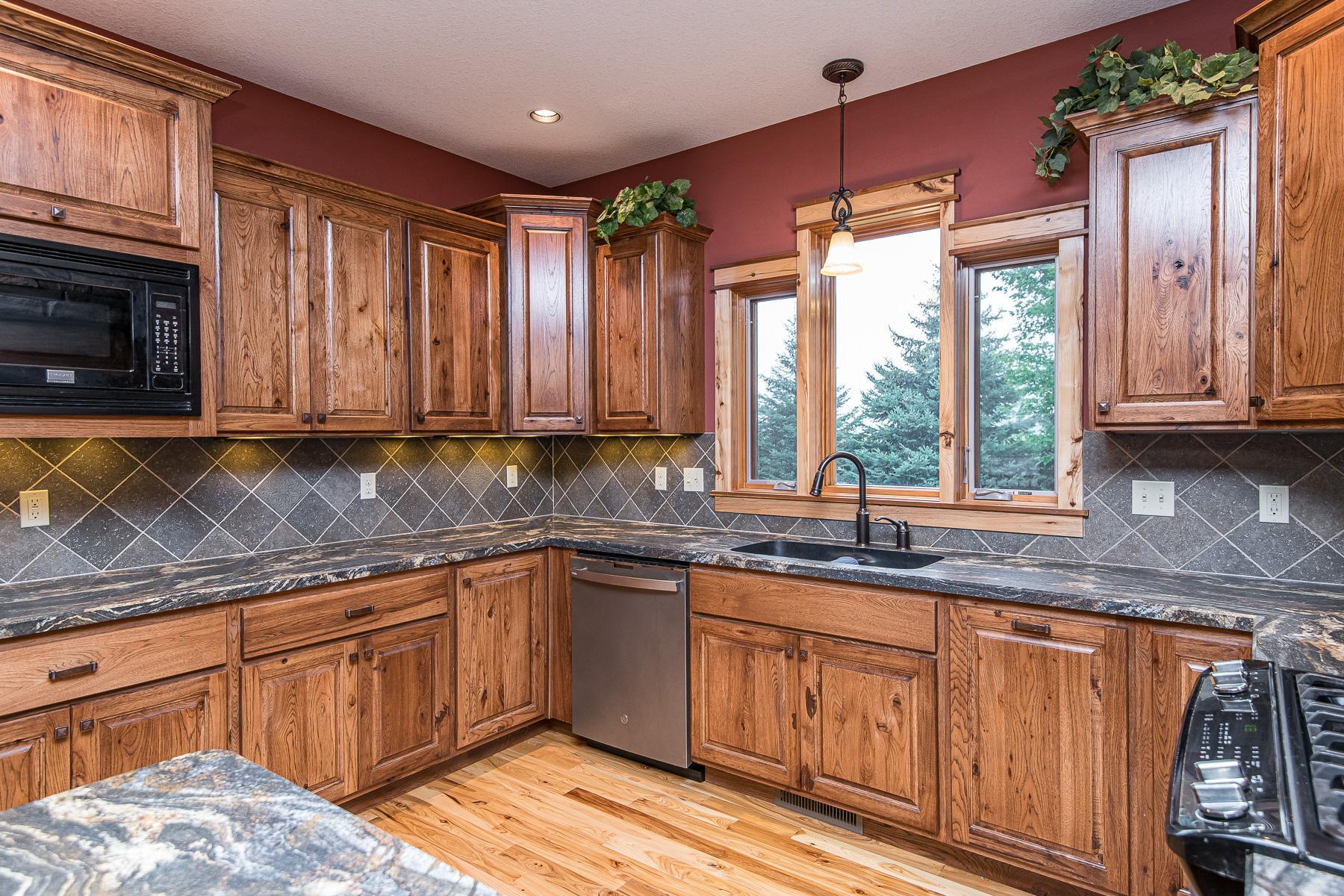6641 Simpson Road Southeast Rochester, MN 55904 - Photo 13 of 49 Gallery Image 13