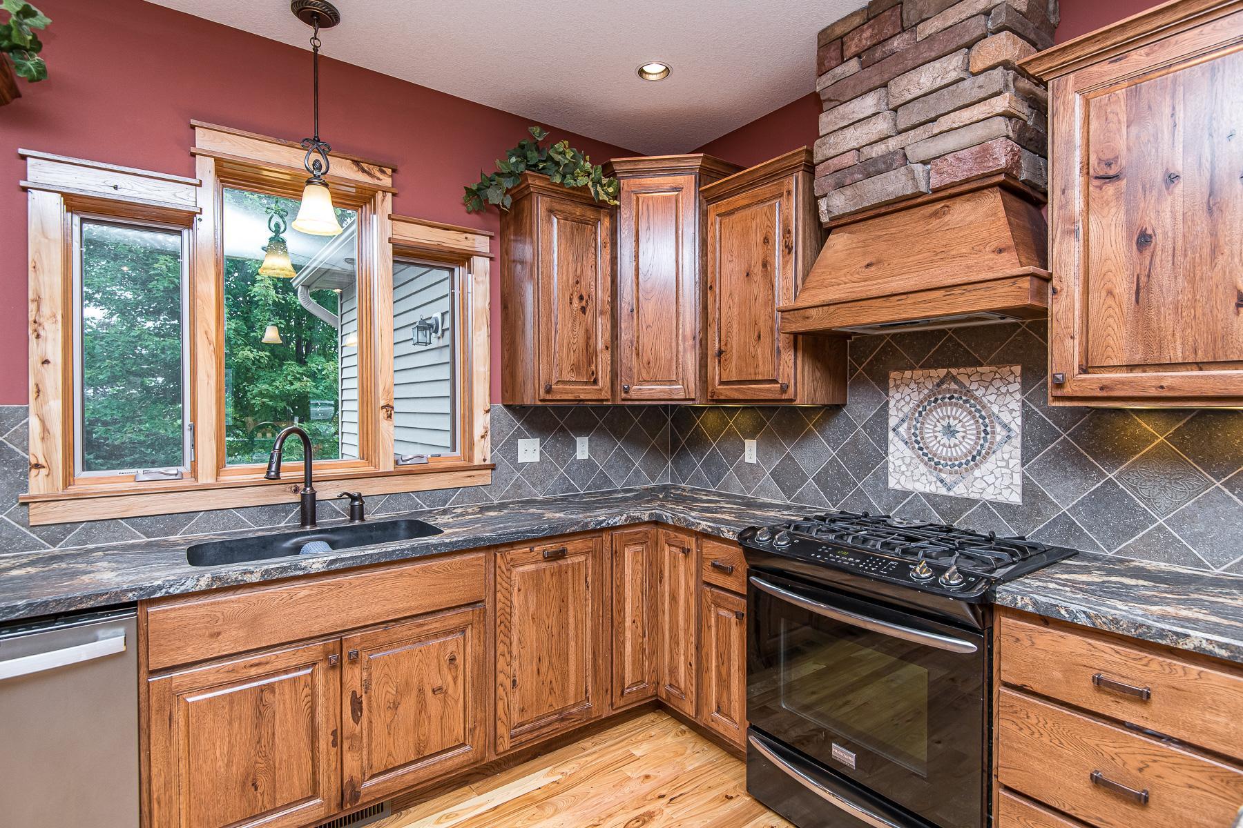 6641 Simpson Road Southeast Rochester, MN 55904 - Photo 14 of 49 Gallery Image 14