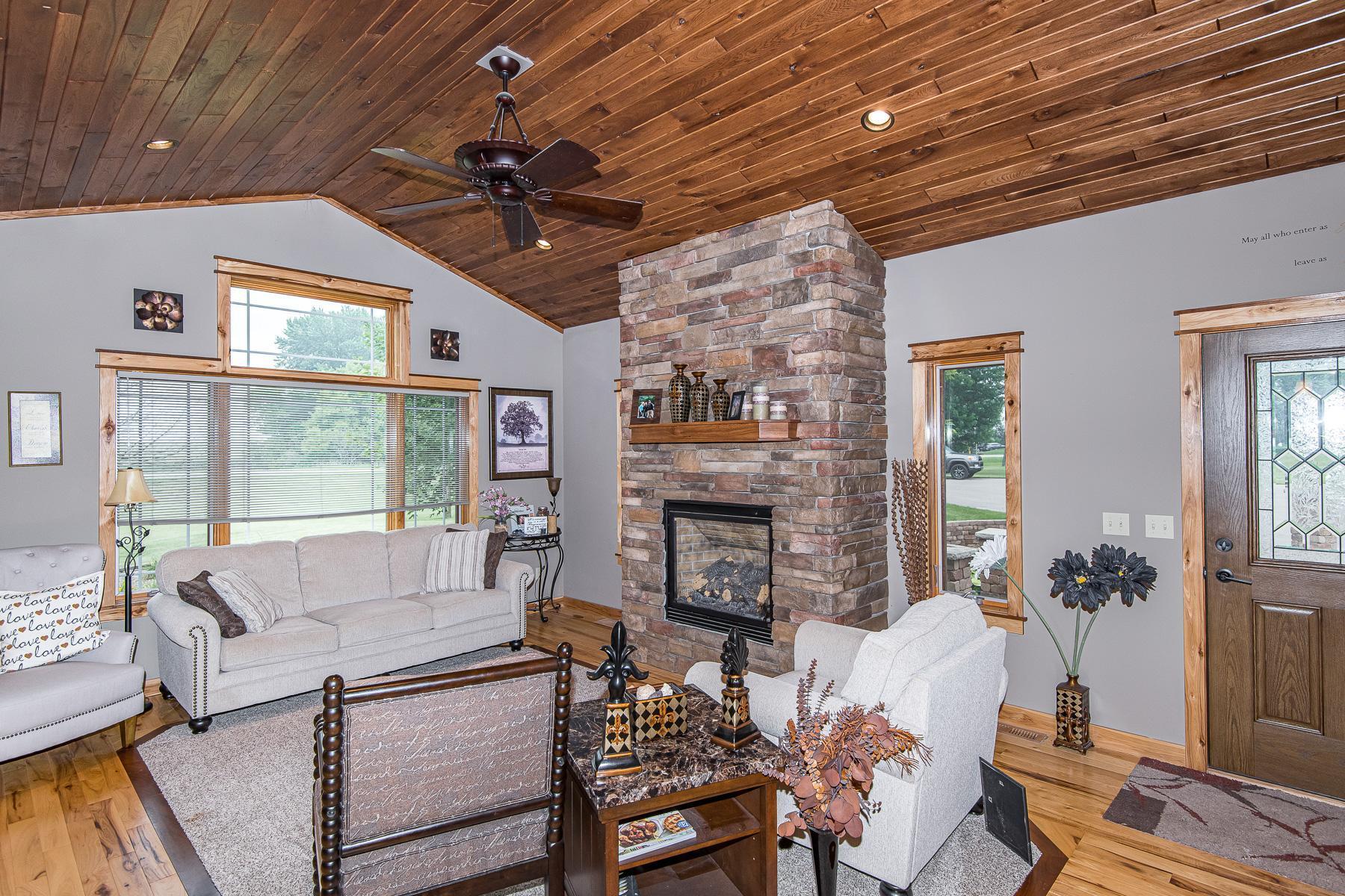 6641 Simpson Road Southeast Rochester, MN 55904 - Photo 9 of 49 Gallery Image 9